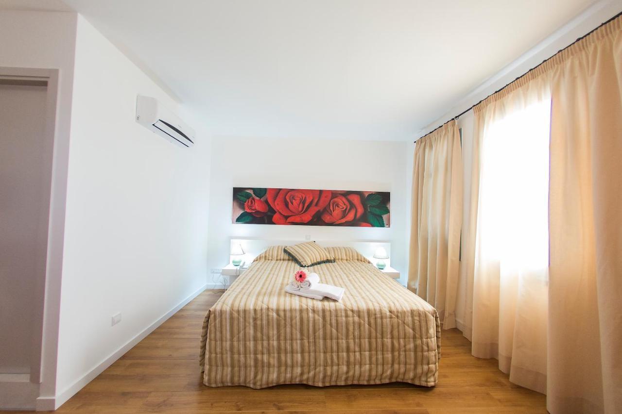 Operetta House Apartment Larnaca Bagian luar foto