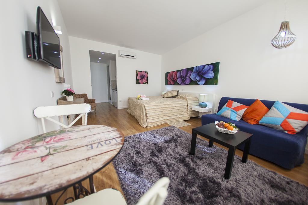 Operetta House Apartment Larnaca Bagian luar foto
